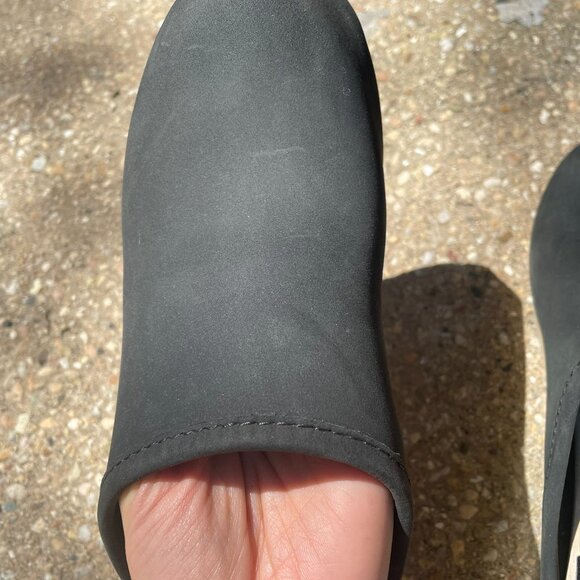 No 6 Clogs, Black suede, size 40 - Picture 7 of 9